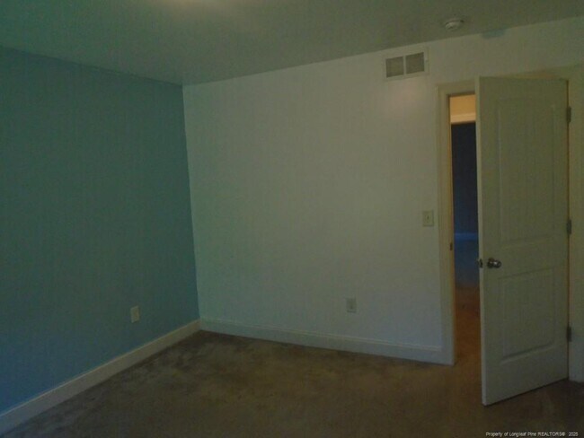Building Photo - 115 Ammunition Cir