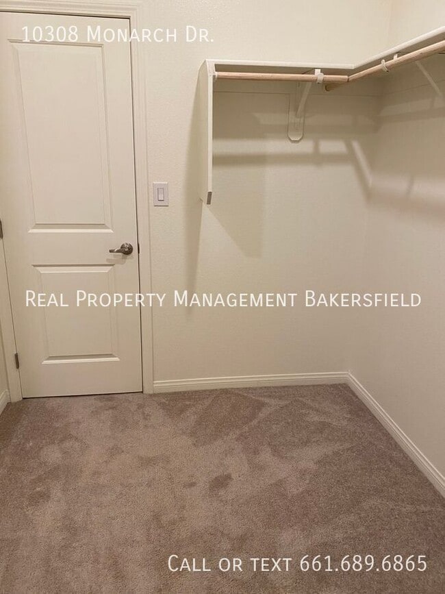 Building Photo - 10308 Monarch Dr