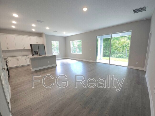 Building Photo - 11120 N Iron Dr