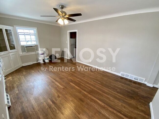 Building Photo - Charming 2 Bed 1 Bath in a Great Location