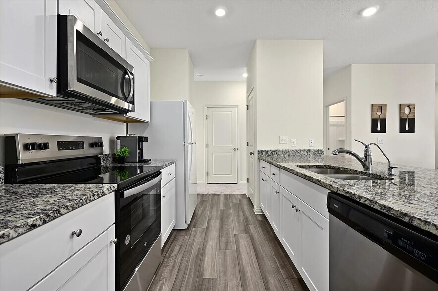 Building Photo - 17812 Altesino Cv