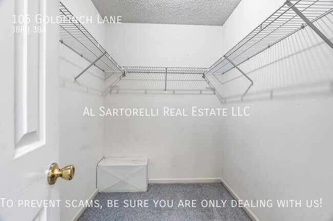 Building Photo - 105 Goldfinch Ln