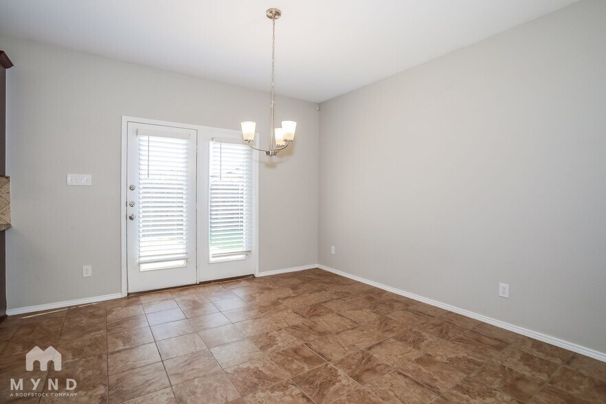 Building Photo - 1619 Kawati Way