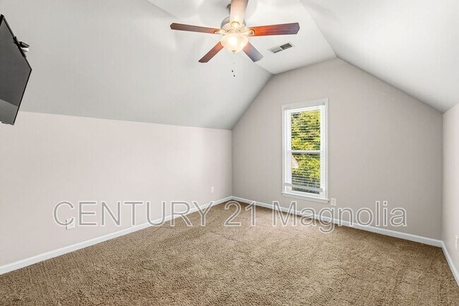 Building Photo - 299 Ashbrook Dr