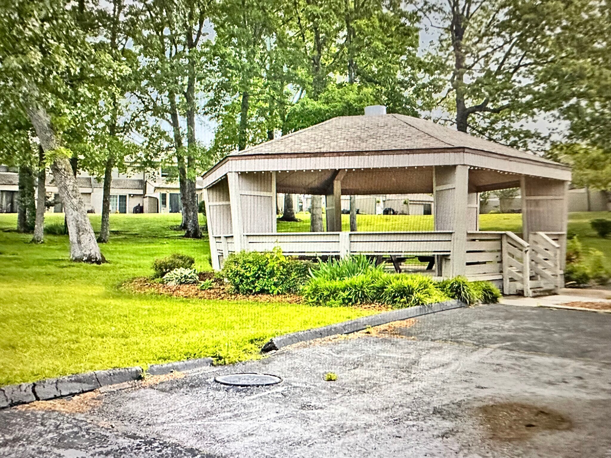 Building Photo - 38 Lakeshore Ln