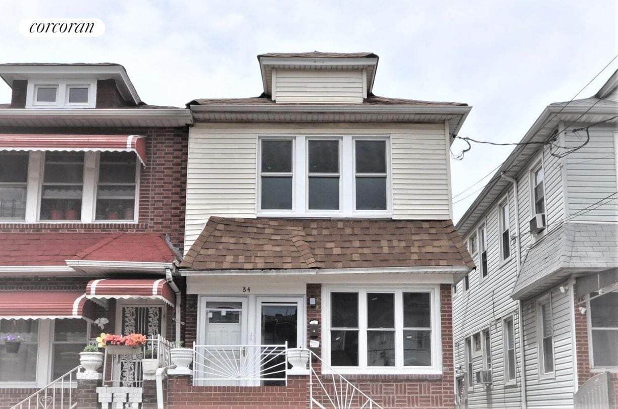 Building Photo - 84 E 40th St