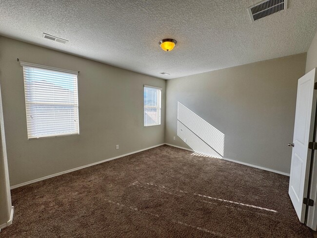 Building Photo - 6732 Oro Valley Rd NW