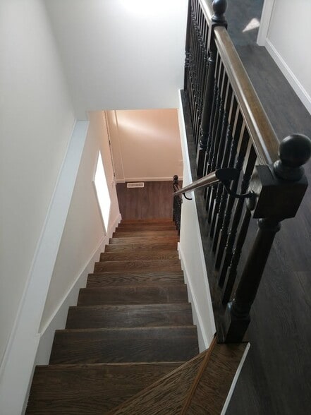 Stairs - 41 Zapora Dr