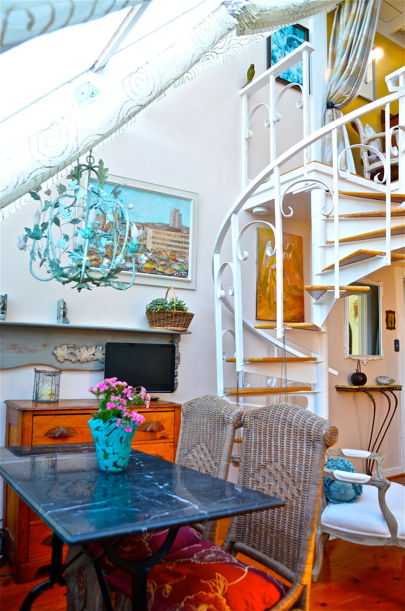 Dining Area - 137 4th St