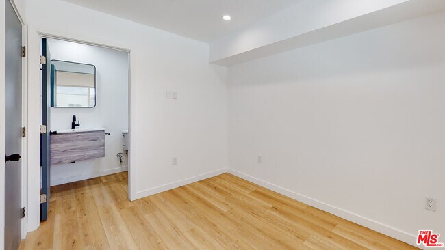 Building Photo - 2331 Hauser Blvd