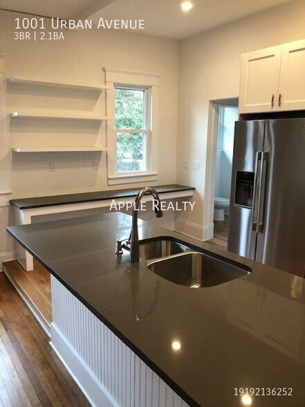 Building Photo - 1001 Urban Ave