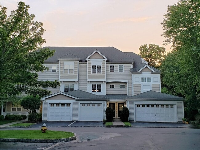 Primary Photo - 123 Northview Ct