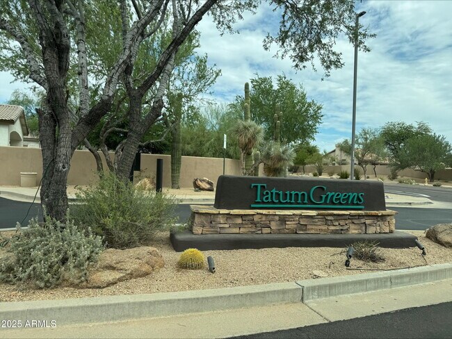 Building Photo - 4836 E Eden Dr