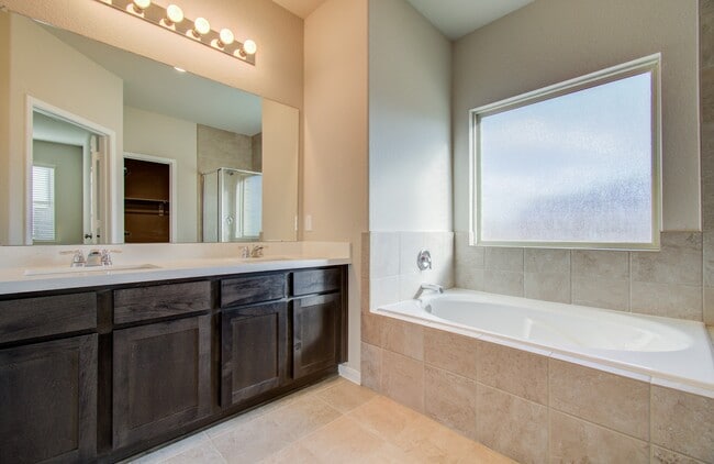 Building Photo - 8435 Moonlight Bay Cir