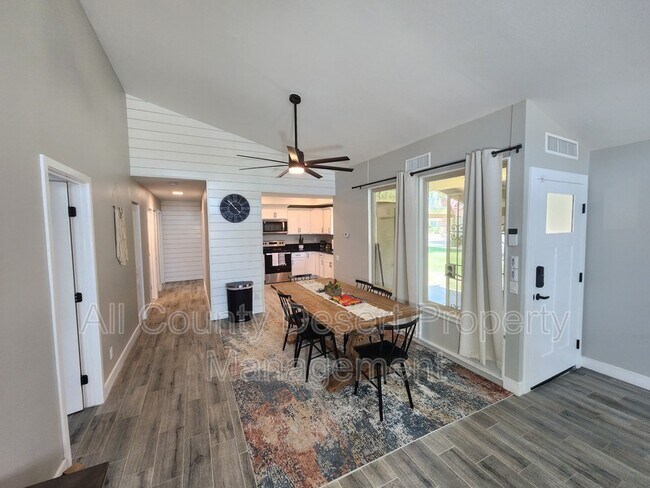 Building Photo - 82190 Waring Way