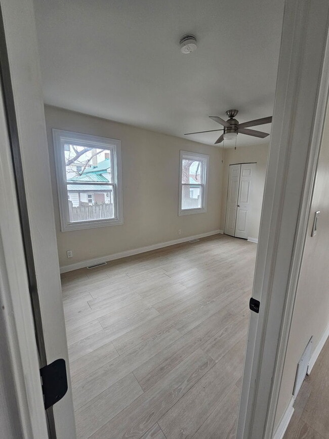 Building Photo - 2502 Ash St