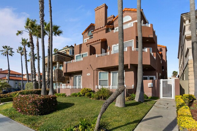 Building Photo - OCEAN FRONT CONDO IN HUNTINGTON BEACH