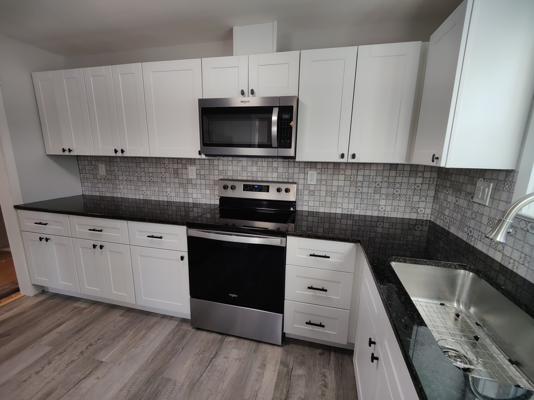 ample storage space in soft close cabinetry - 350 Dora Drawdy Way