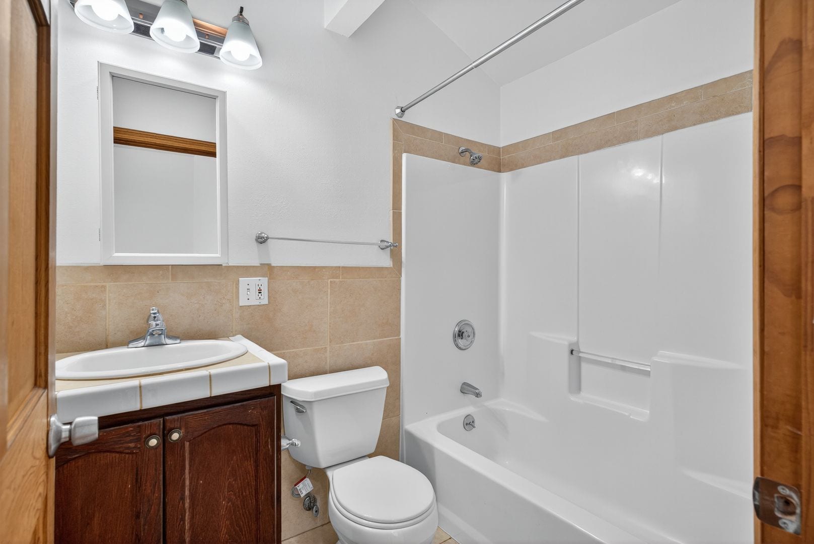 Building Photo - 1912 2nd St