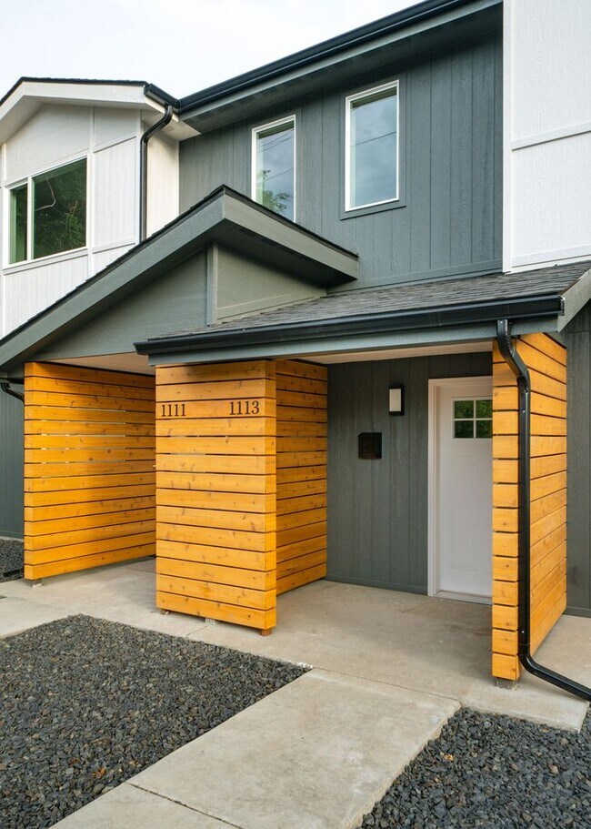 Building Photo - 1113 W Sinto Ave