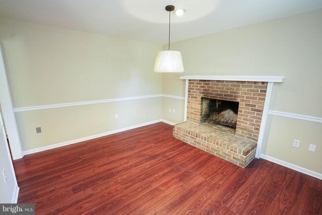 Building Photo - 5679 Anchor Pl