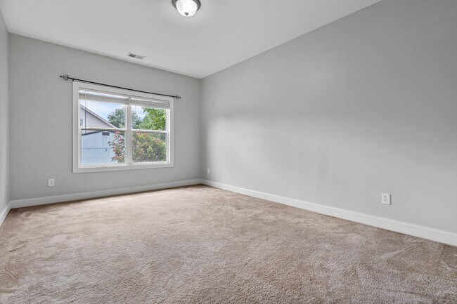 Building Photo - 403 Pisgah Flats Ct