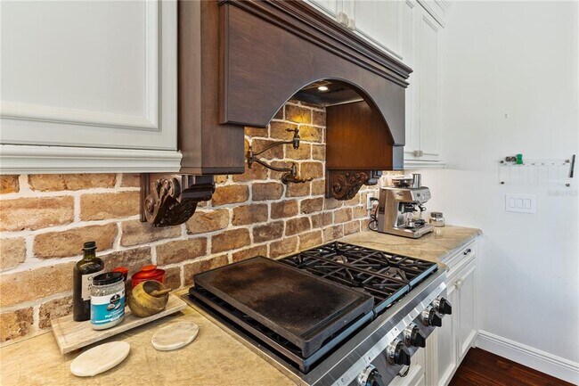 Building Photo - 10355 Trout Rd