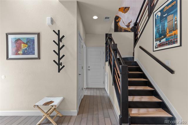 Building Photo - 2065 W 67th Pl