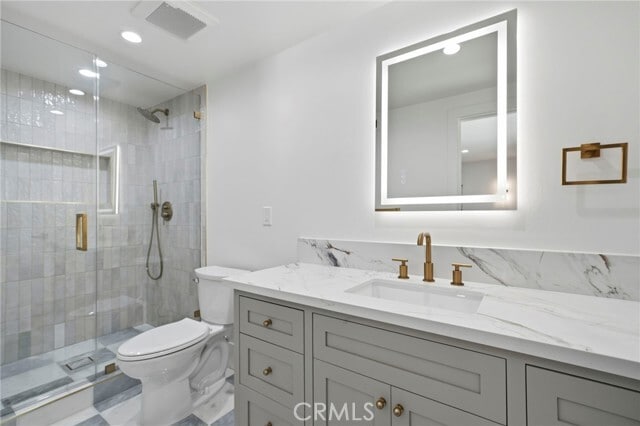 Building Photo - 18584 Redwood Cir