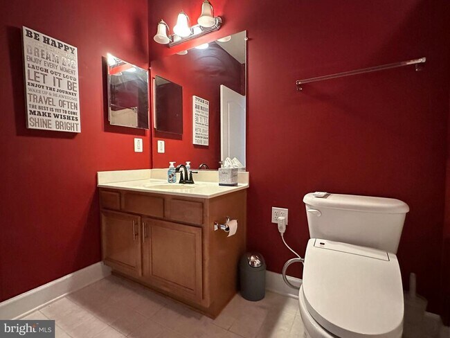 Building Photo - 13846 Greendale Dr