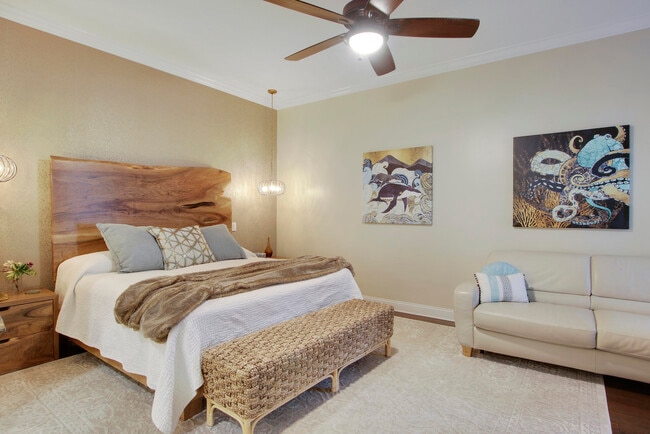 Building Photo - 136 Florence Dr