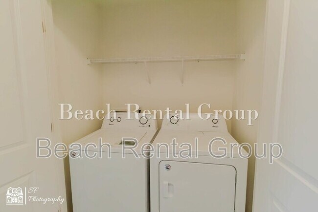 Building Photo - 109 Oxfordshire St