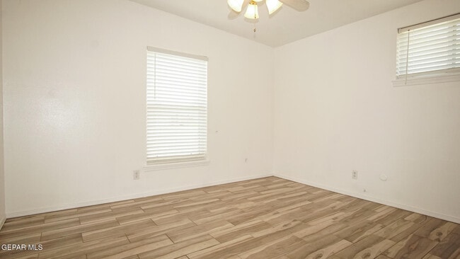 Building Photo - 9304 Lait Dr