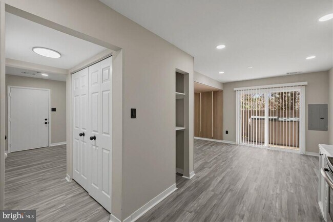 Building Photo - 18323 Allspice Dr