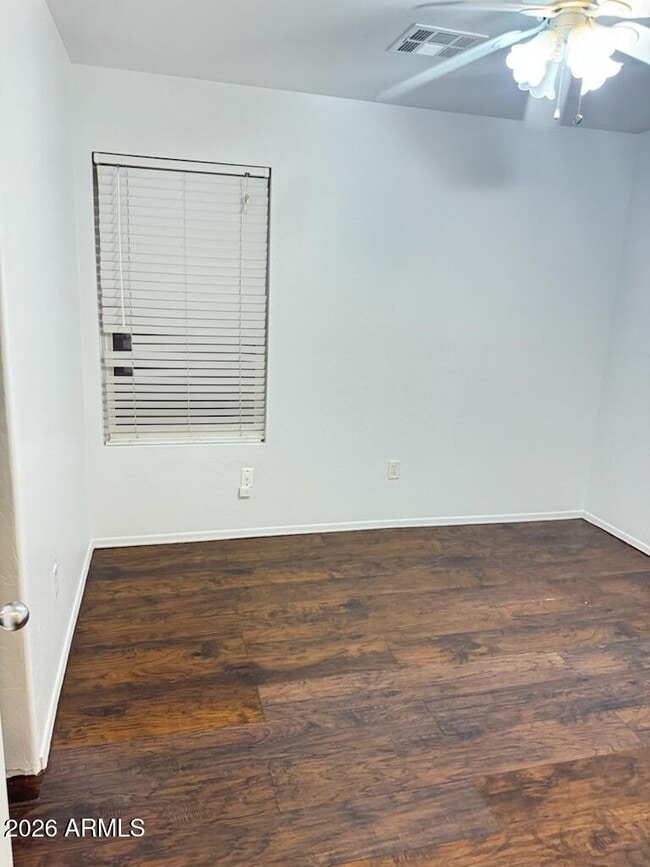 Building Photo - 3423 S Desert View Dr