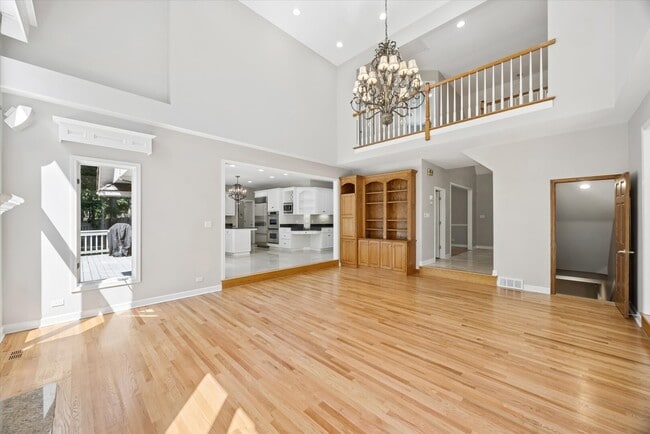 Building Photo - 9336 Falling Waters Dr W