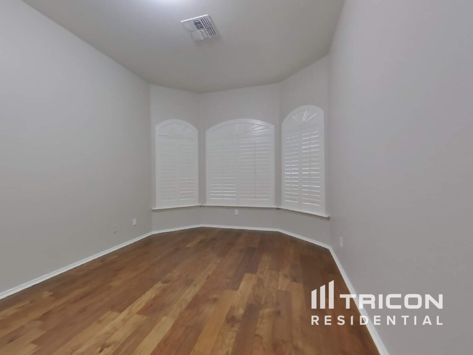 Building Photo - 13570 W Port Au Prince Ln