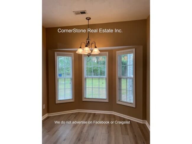 Building Photo - 106 Van Buren Dr