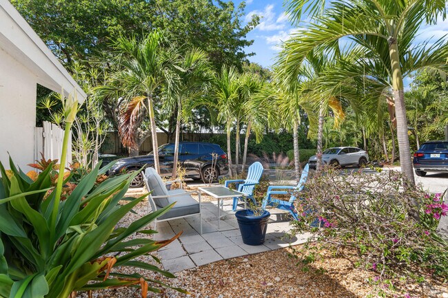 Building Photo - 2221 Florida Blvd