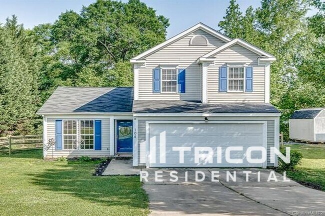 Primary Photo - 104 N Tanninger Rd