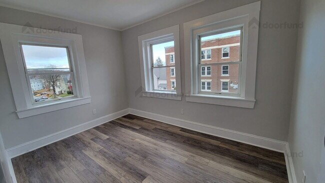 Building Photo - 3A  Clement St