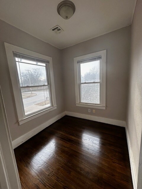 Building Photo - 1208 N Denver Ave