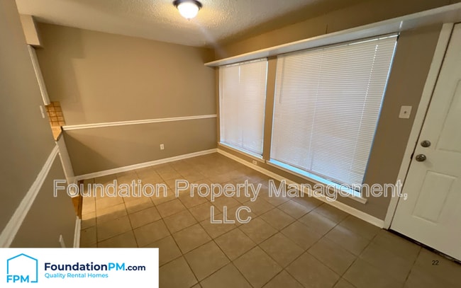 Building Photo - 3818 High Bridge Ct