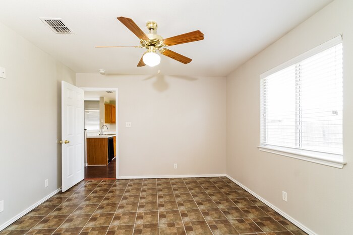 Building Photo - 8415 Chalk Hill Cove