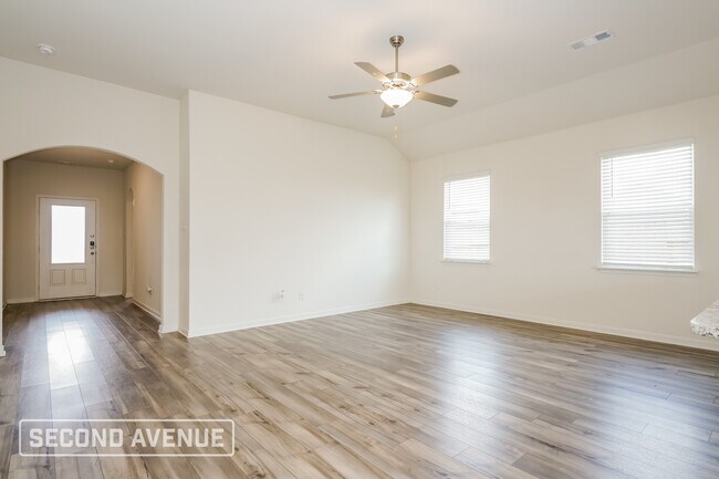 Building Photo - 507 Bennie Leonard St