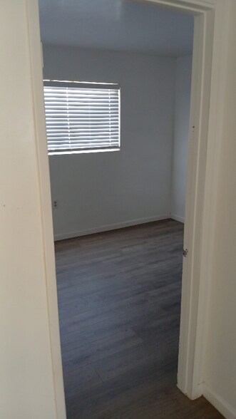 Building Photo - 190 W Alamo St