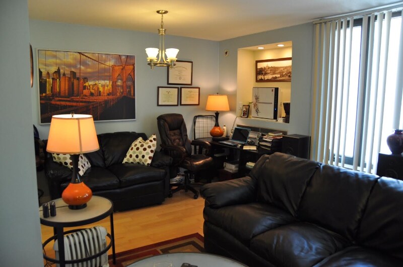 Building Photo - 1245 4th St SW