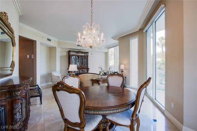 Building Photo - 2857 Paradise Rd