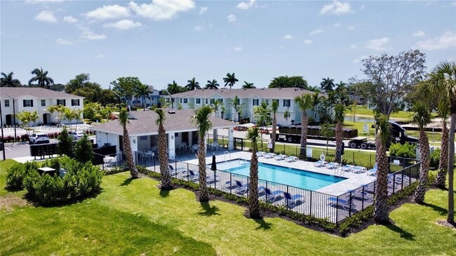 Building Photo - 4163 Lagoon Shore Dr