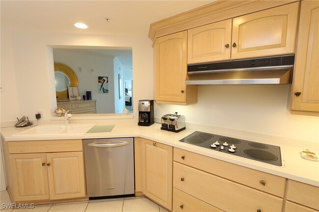 Building Photo - 60 Seagate Dr